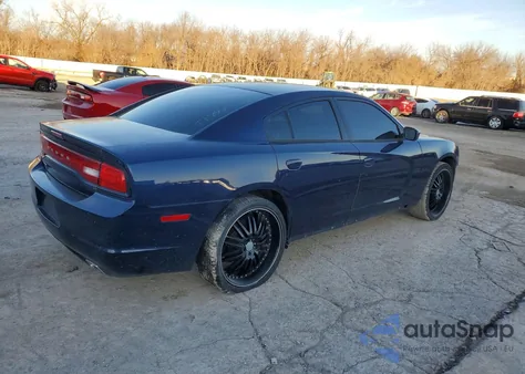 2013 Dodge Charger Se z USA, uszkodzony, nr VIN 2C3CDXBG8DH571066